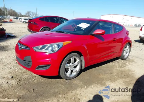 2013 Hyundai Veloster Base W/Gray z USA, uszkodzony, nr VIN KMHTC6AD7DU129064